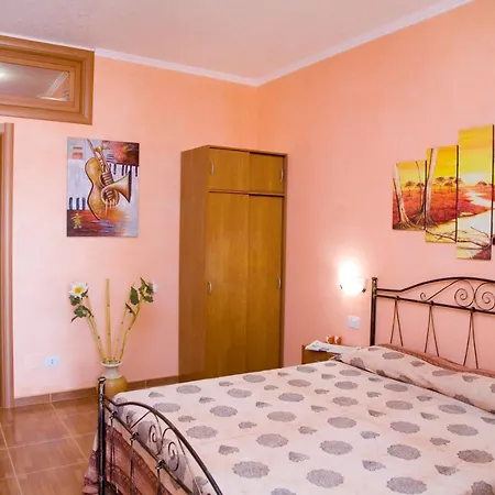 Terra Nostra 4*