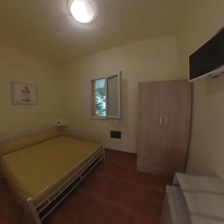 Terra Nostra 4*