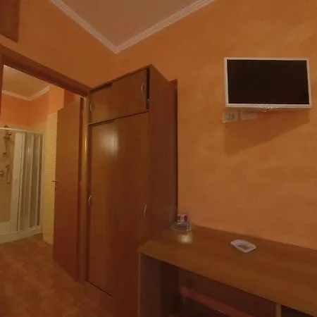 Terra Nostra 4*