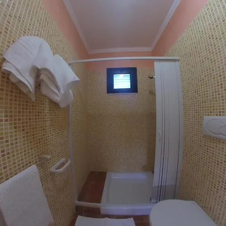 Konukevi Terra Nostra 4*